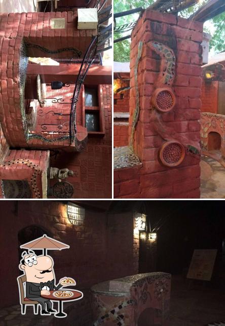 Check out how Cafe Natrani looks outside