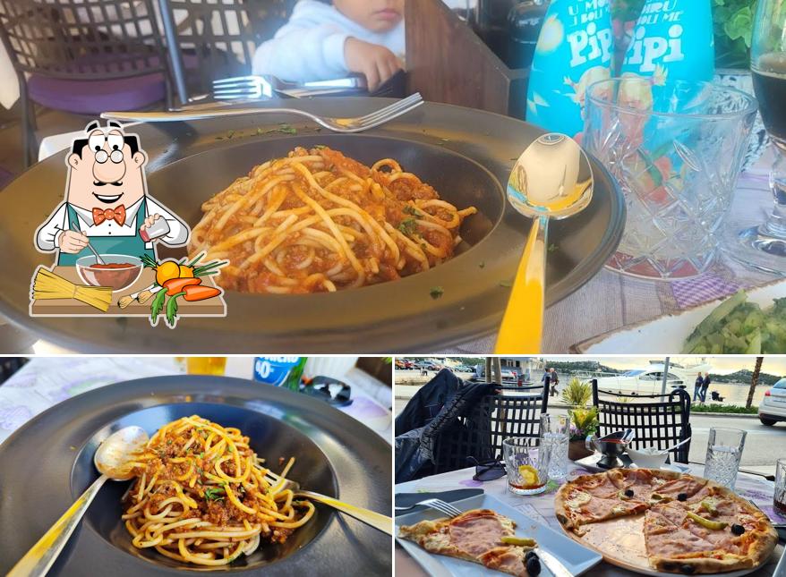 Spaghetti alla bolognese al Pizzeria Zora