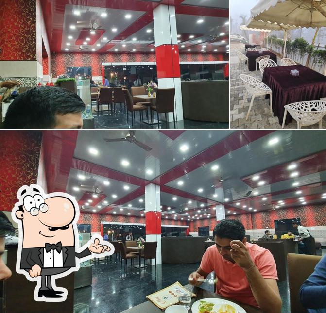 The interior of New Green Palmz