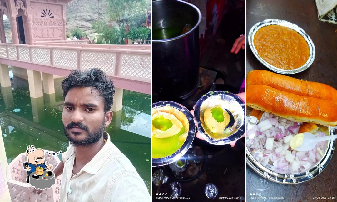 Food at Parmeshwari Pav Bhaji