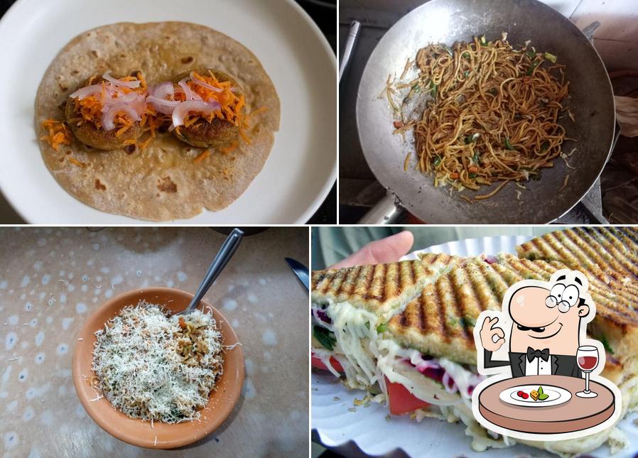 Food at Saras Snacks Virar