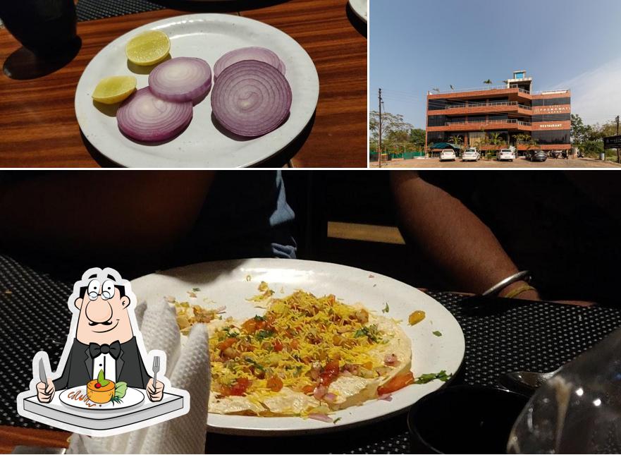 Among different things one can find food and exterior at Hotel Padmawati Grand