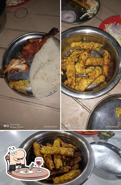 Food at Marhaba Chicken Mamna