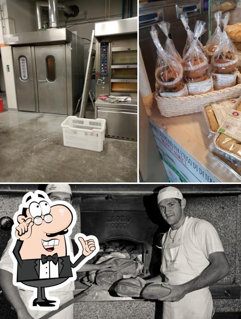 Questa è la immagine che presenta la interni e cibo di Panificio Rizzato srl