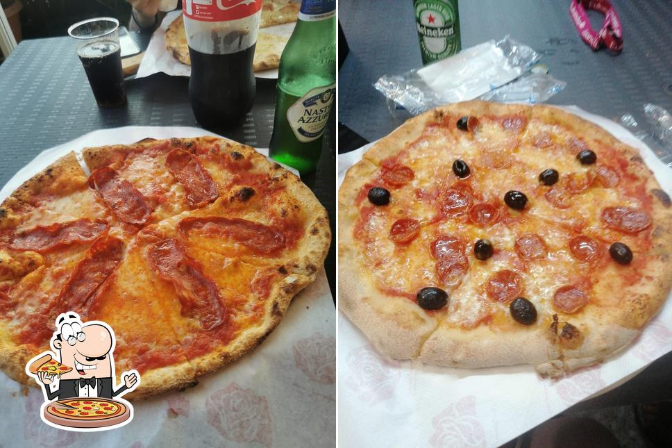Prenditi tra le molte varianti di pizza