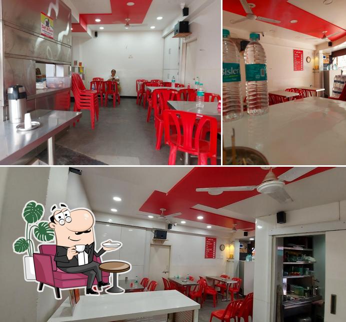 The interior of Purandare's Abhiruchi Misal