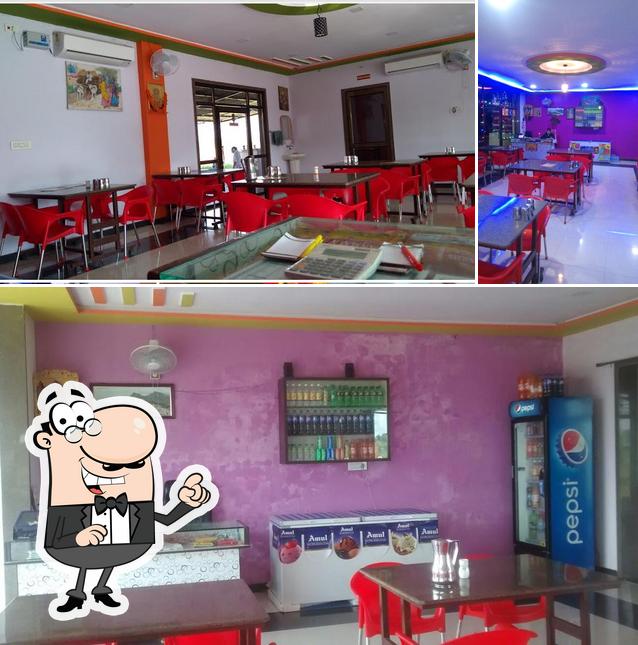 The interior of SANWARIYA GARDEN RESTAURANT & HOTEL .BALI