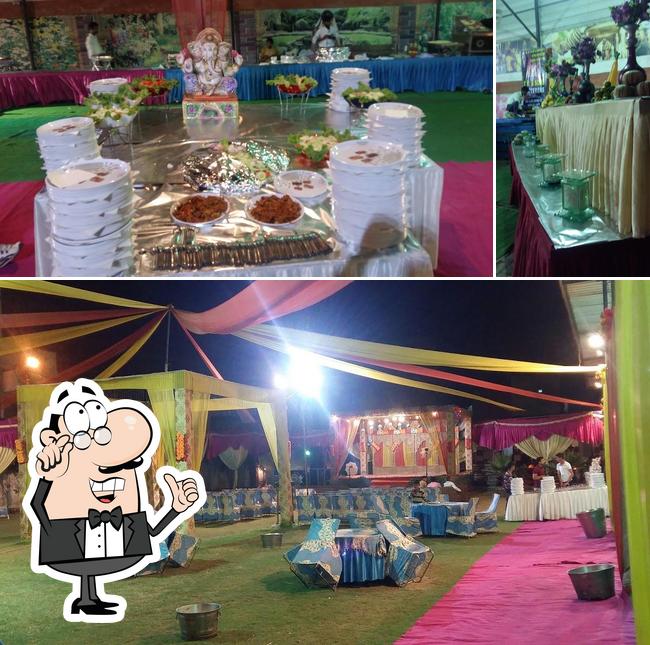 The picture of interior and food at Totaram Tikky Wala