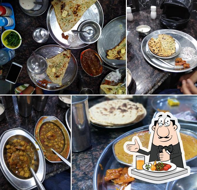 Food at New Vaishno Hindu Hotel