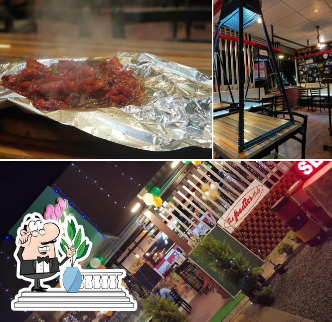 Check out how The Foodies Hub looks outside