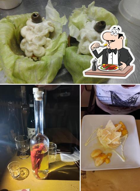 La foto di cibo e bevanda da La Locanda dei Garofani