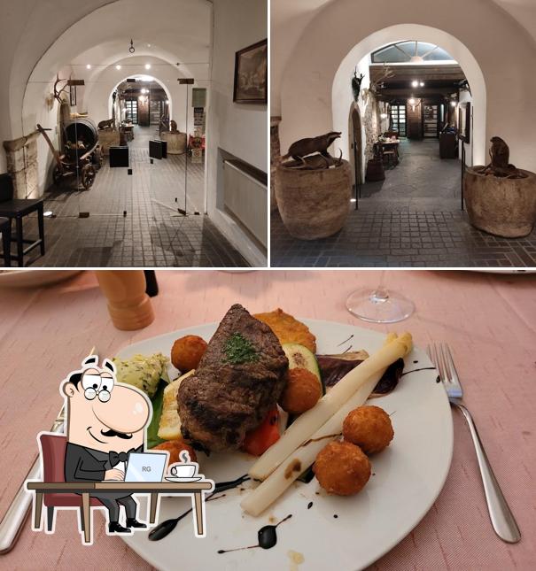 Ristorante Kaltererhof Thaler Josef K.G. si caratterizza per la interni e cibo