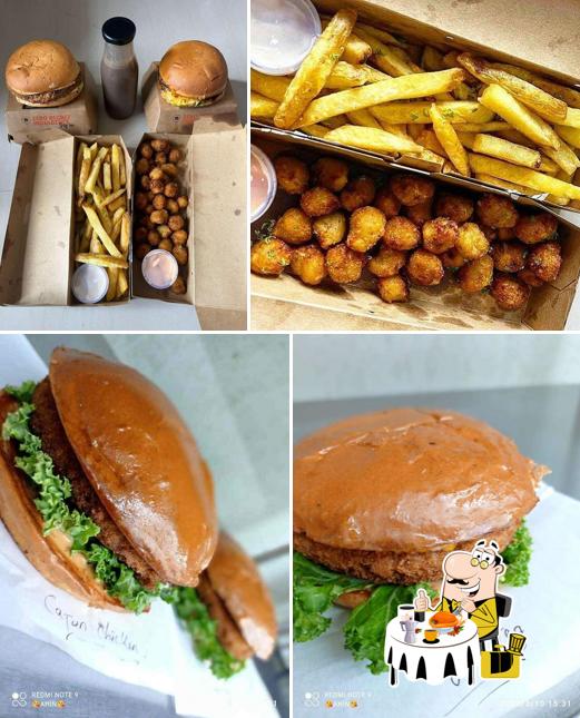 Food at B Burger - Bigger Burger