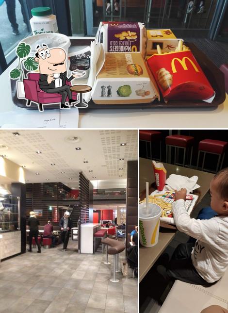 Siediti a un tavolo di McDonald’s