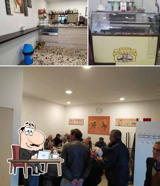 Gli interni di Bar Cappuccino
