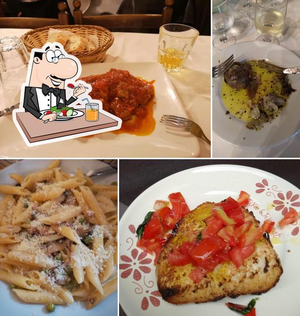 Platti al Pizzeria Con Forno A Legna