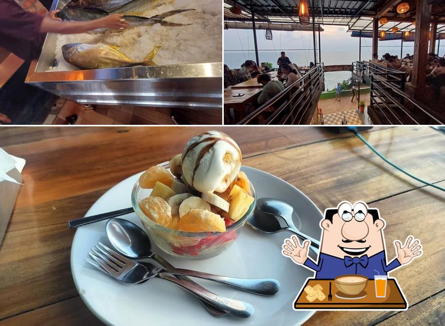 Food at Darjeeling Cafe Varkala