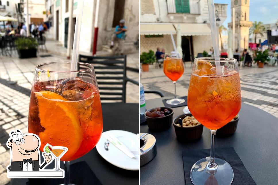 Prenditi un drink dal menu