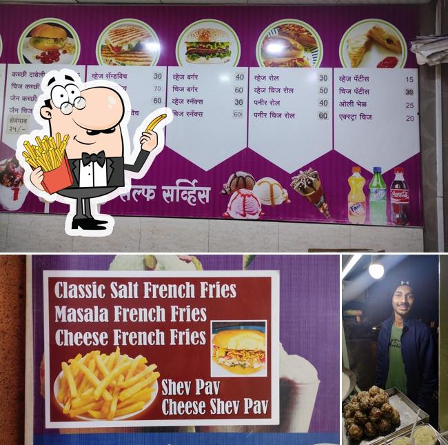 Order fries at Anand Kacchi Dabeli & Pizza Corner