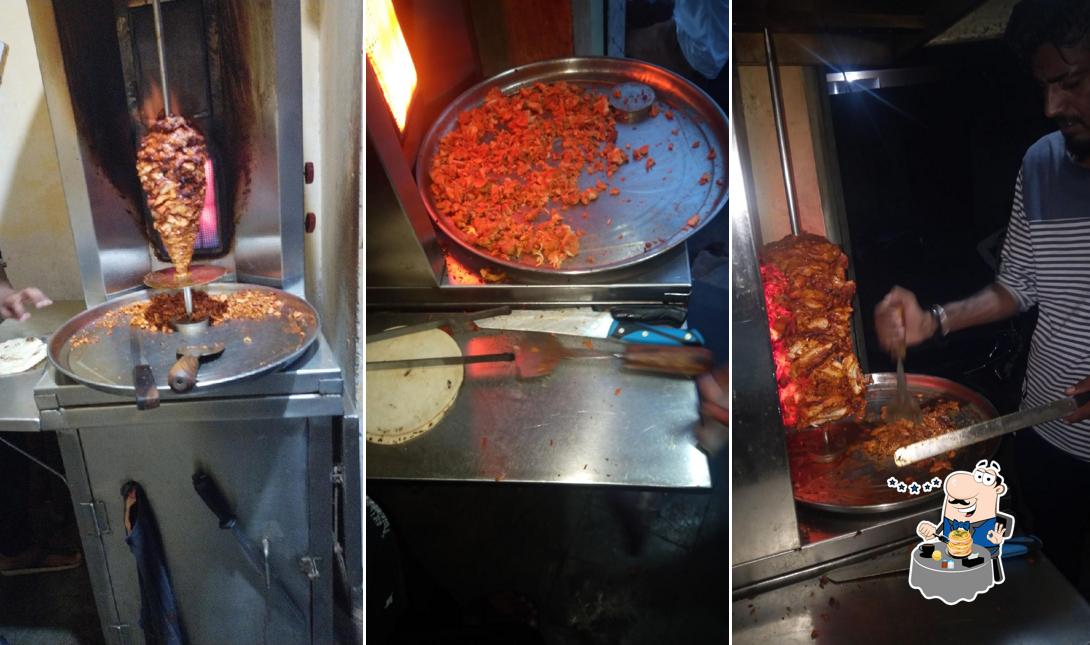 Food at YKGN Arebiyan Chiken Shawarma