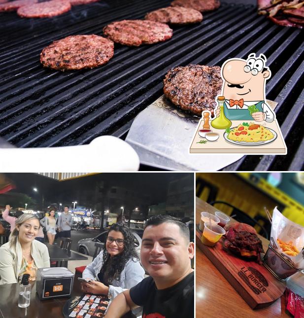 Entre diversos coisas, comida e interior podem ser encontrados no LL BURGER - Miguel Couto