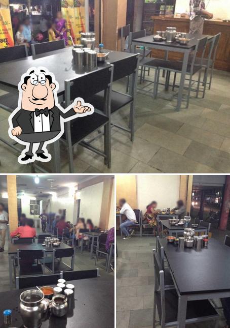 The photo of Little Hut’s interior and food