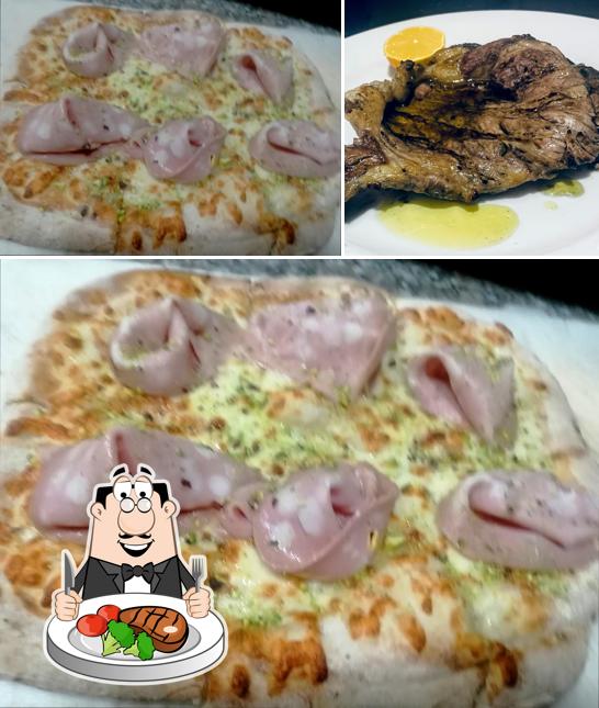 Scegli i un pasto a base di carne a Pizzeria rosticceria da Carminuccio