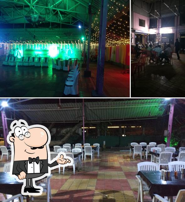 Check out how Bhajan Singh Da dhabha Apna Hotel looks inside