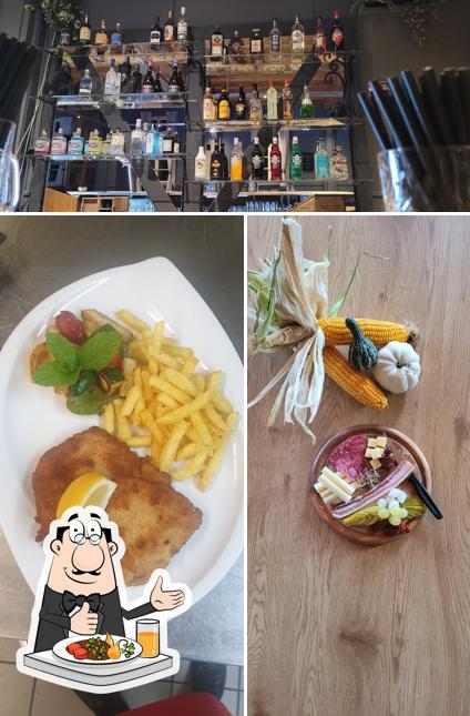 Guarda la immagine che raffigura la cibo e interni di Bar & Pub Blauer Aff