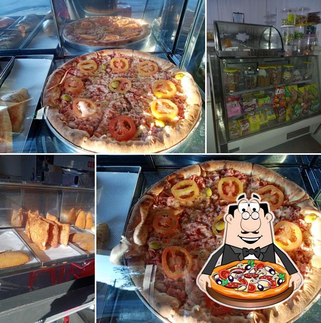 Escolha pizza no Bar da pathy e Rogério