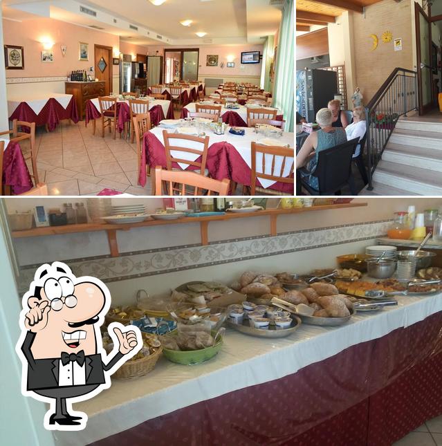 La interni e cibo del ristorante