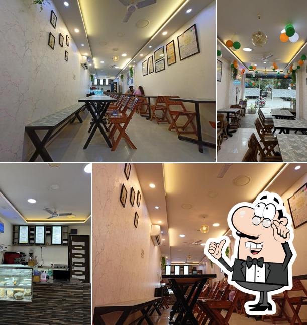The interior of Cafe Brewteaful