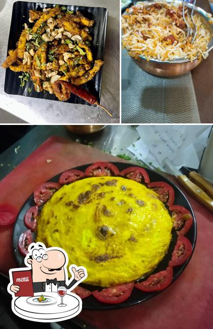 Food at Kumbakarna family restaurant