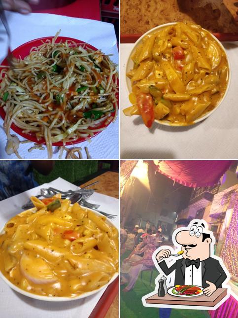 Pad thai and macaroni and cheese at me'n'u