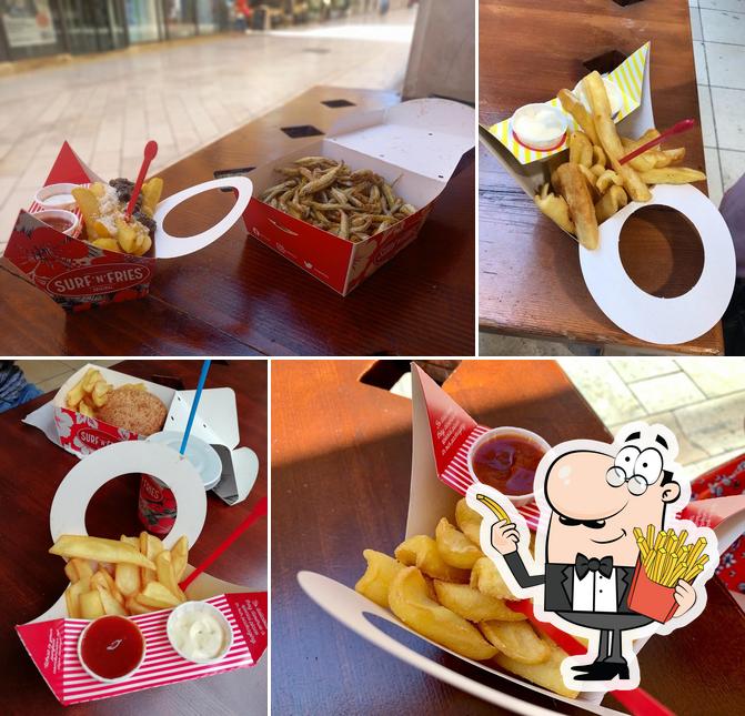 A Fast food "Surf N Fries" puoi provare le patatine fritte