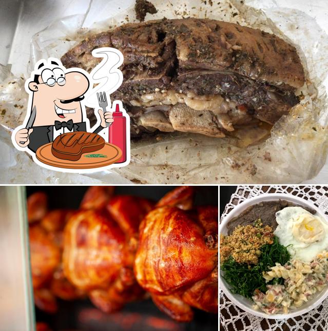 Experimente pratos de carne no Grill Refeições E Assados
