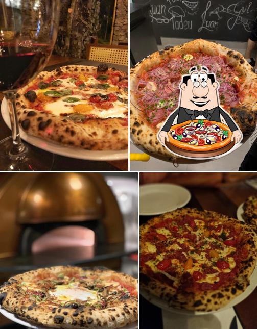 No Forneria Piedoro Restaurante Italiano em Florianópolis, você pode pedir pizza