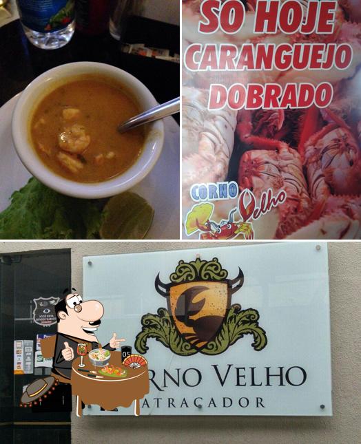 Comida em Corno Velho Atracador