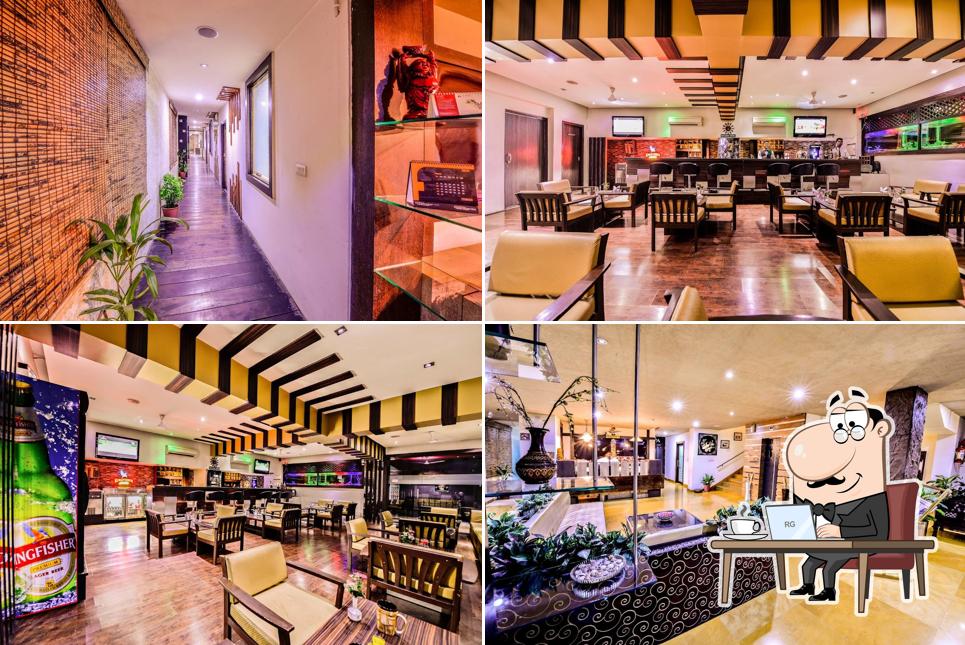 Raghu Mahal Hotel & Flames Restaurant