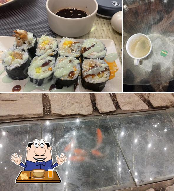 Food at Queen's Pod