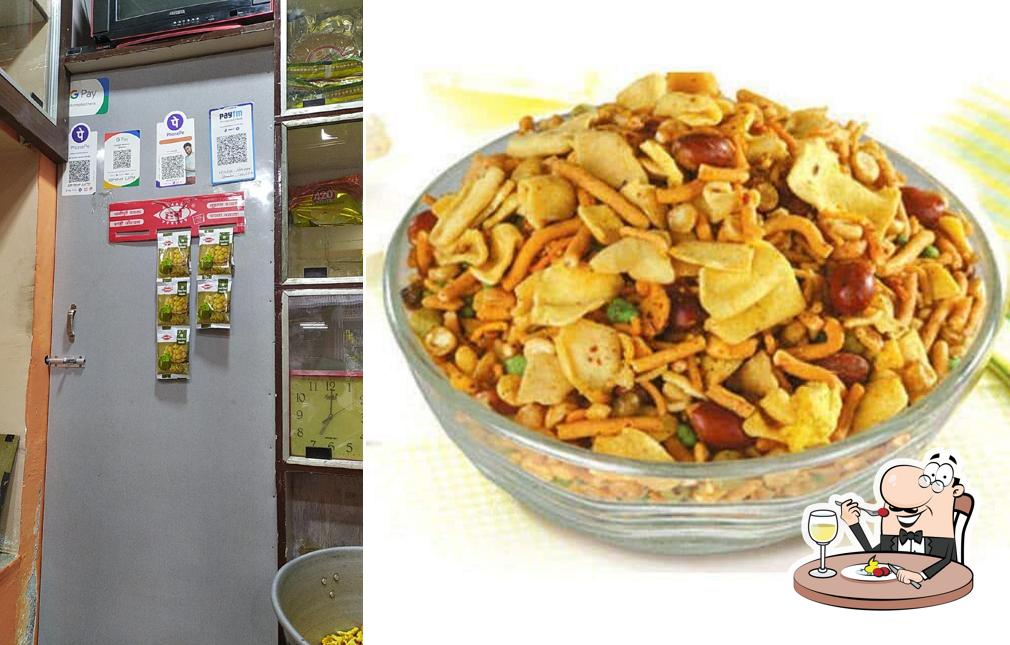 Food at kailash namkeen bhandar