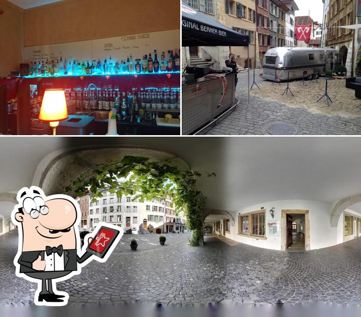 Goditi la vista dagli esterni di Twentys Cocktailbar