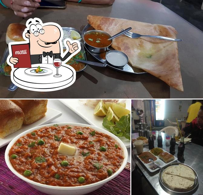 Food at Navdurga Bhajipav