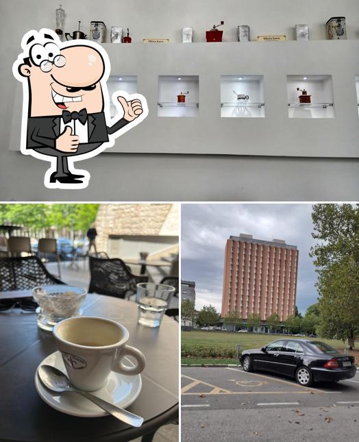 Ecco una foto di Caffe Trieste