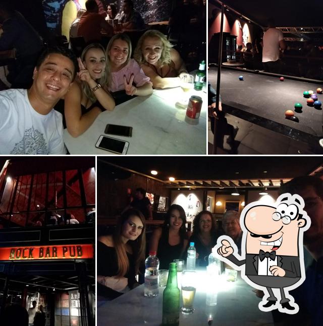 O interior do Rock Bar Pub