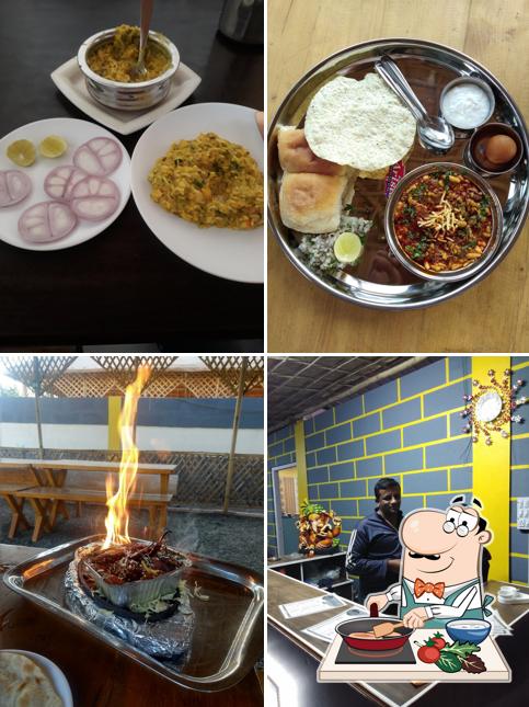 Chicken curry at Hotel Malharwada