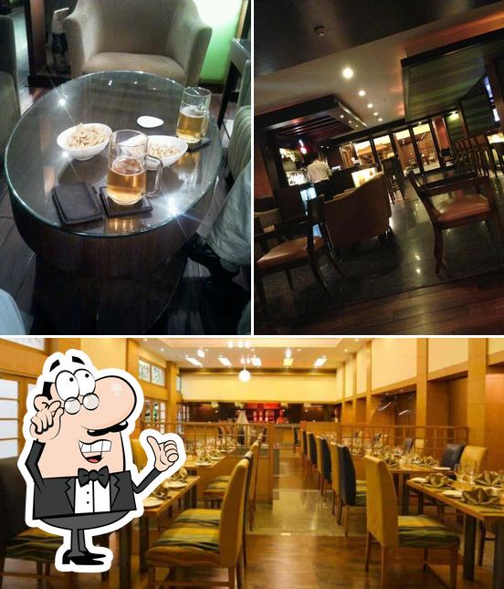 The interior of iLounge