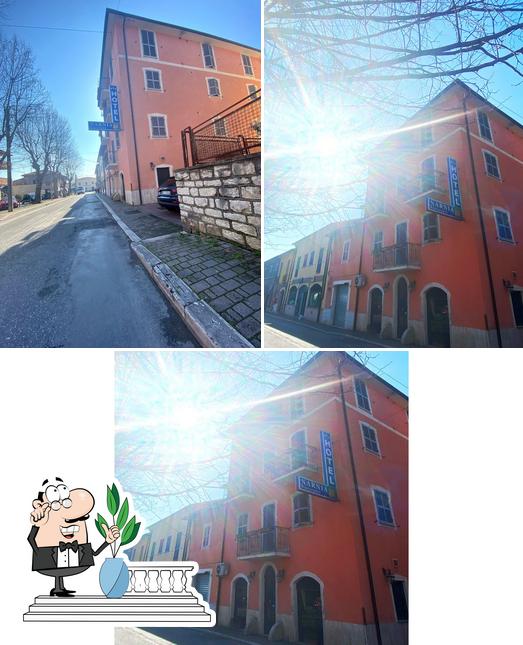 Gli esterni di Hotel Narnia