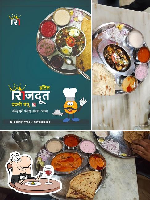 Food at Hotel Rajdoot ( Dalvi bandhu)