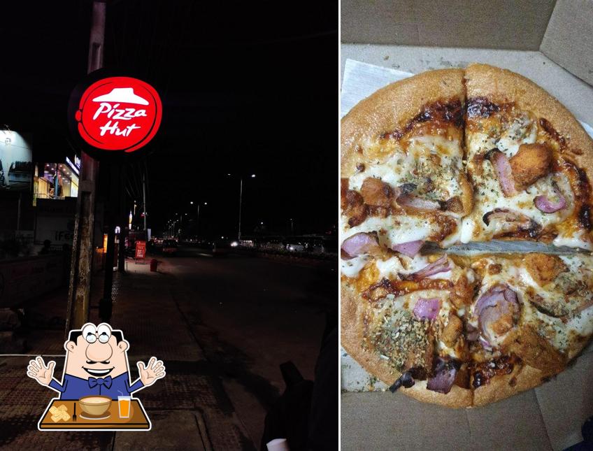 Food at Pizza Hut Minibypass, Nellore